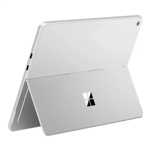icrosoft Surface Pro Copilot+ vista trasera en aluminio anodizado con soporte integrado