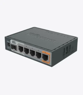 Router MikroTik hEX S vista frontal puertos Ethernet Gigabit y puerto SFP