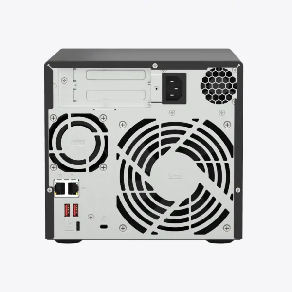 Servidor de almacenamiento NAS QNAP TS-473 vista trasera puertos y conectores